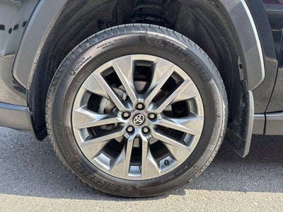 2025 Toyota RAV4 XLE Premium AWD (Natl)