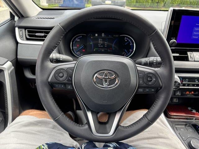 2024 Toyota RAV4 Hybrid XLE Premium AWD (Natl)