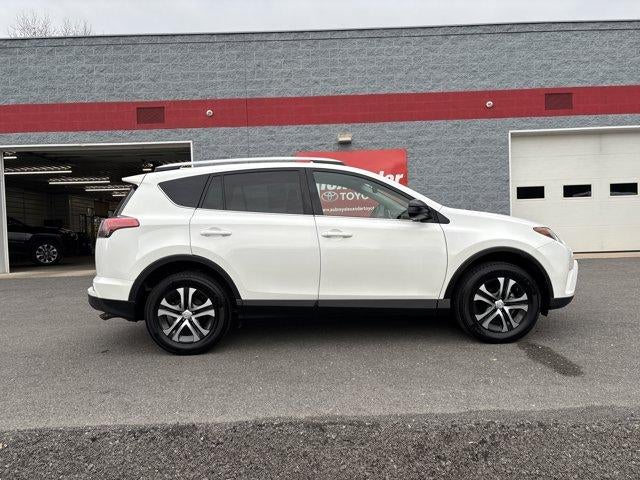 2016 Toyota RAV4 AWD 4dr LE (Natl)