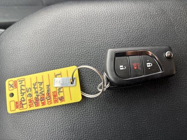 2025 Toyota RAV4 LE AWD (Natl)