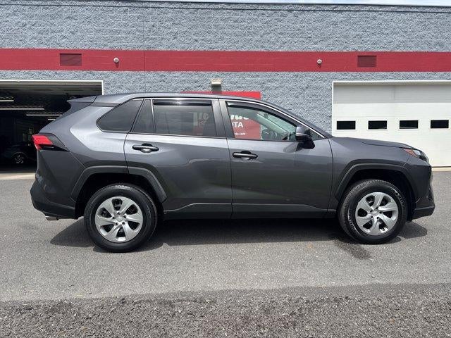 2023 Toyota RAV4 LE FWD (GS)