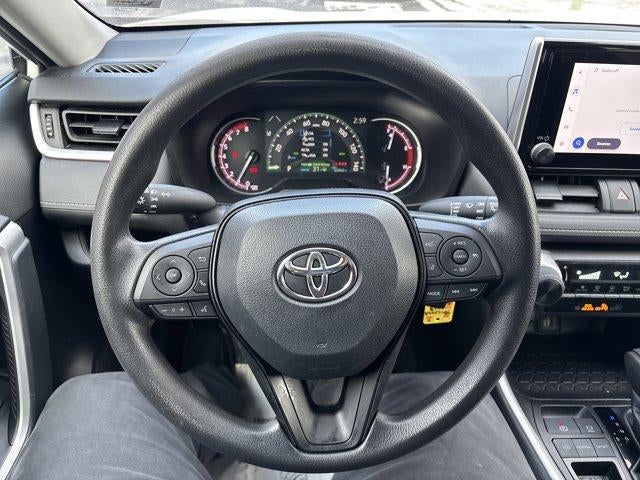 2023 Toyota RAV4 LE FWD (GS)