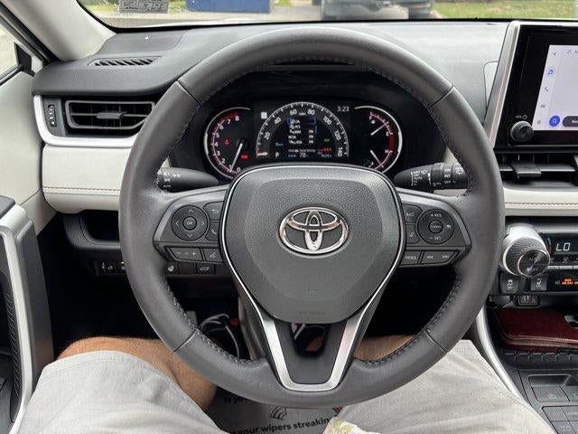2025 Toyota RAV4 XLE AWD (Natl)