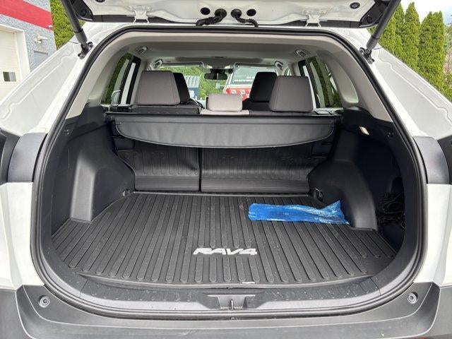 2025 Toyota RAV4 XLE AWD (Natl)
