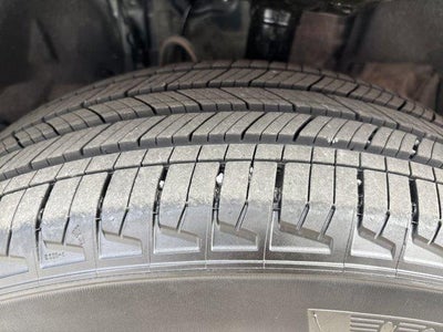 2025 Toyota RAV4 XLE AWD (Natl)