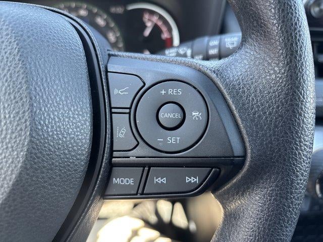 2025 Toyota RAV4 XLE AWD (Natl)