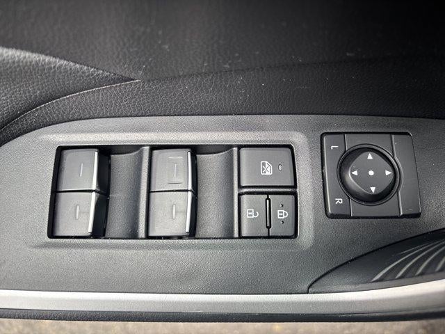 2025 Toyota RAV4 XLE AWD (Natl)