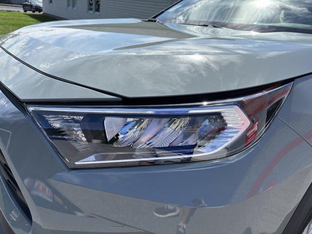 2021 Toyota RAV4 XLE AWD (Natl)