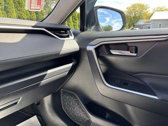 2021 Toyota RAV4 XLE AWD (Natl)