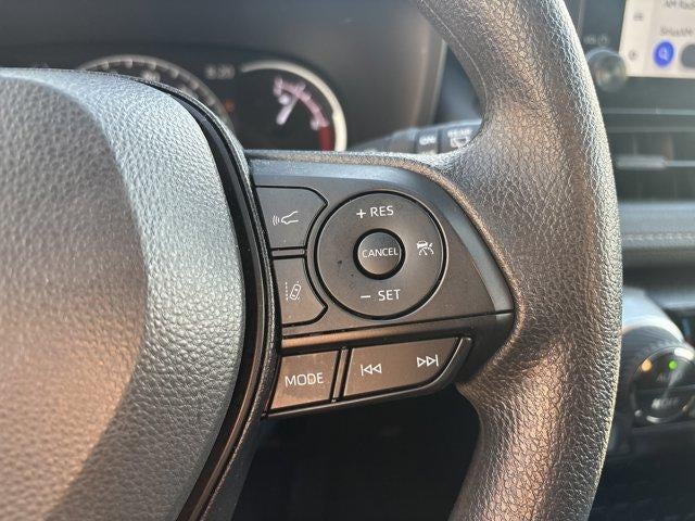 2025 Toyota RAV4 XLE AWD (Natl)