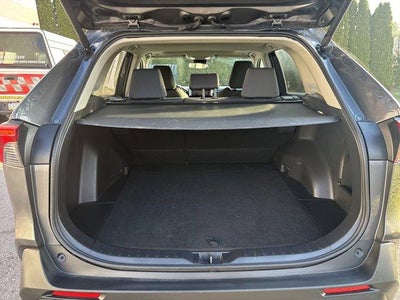 2025 Toyota RAV4 XLE AWD (Natl)