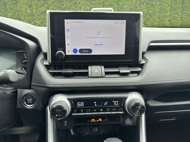 2025 Toyota RAV4 XLE AWD (Natl)