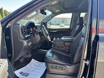 2025 GMC Sierra 1500 Crew Cab Short Box 4-Wheel Drive SLT