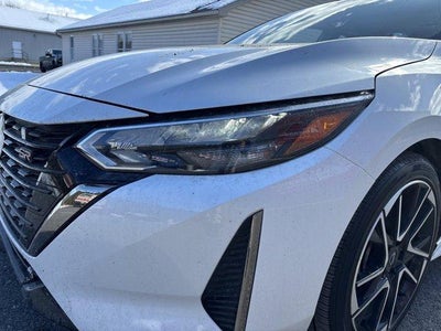 2025 Nissan Sentra SR CVT