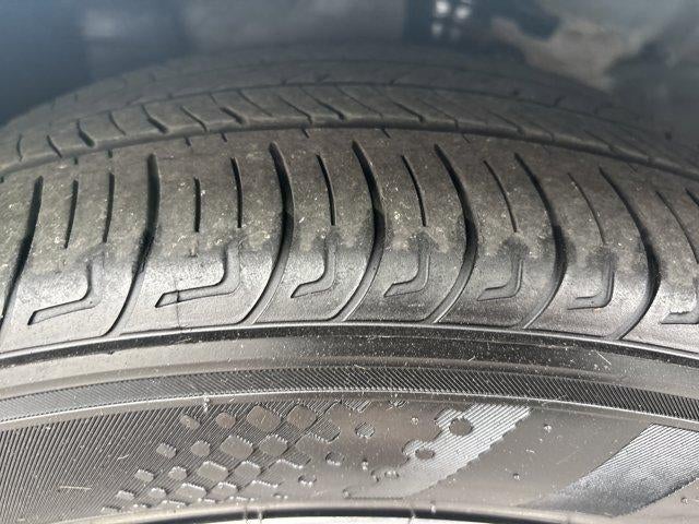 2025 Nissan Versa SV CVT