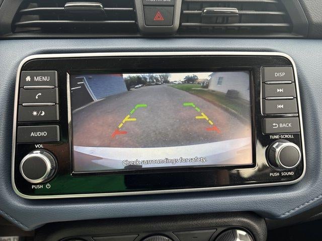 2025 Nissan Versa SV CVT