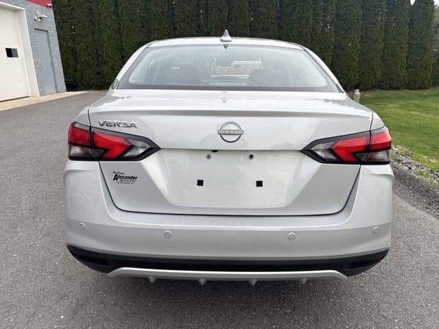 2025 Nissan Versa SV CVT
