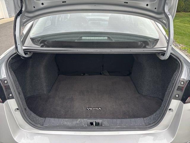 2025 Nissan Versa SV CVT