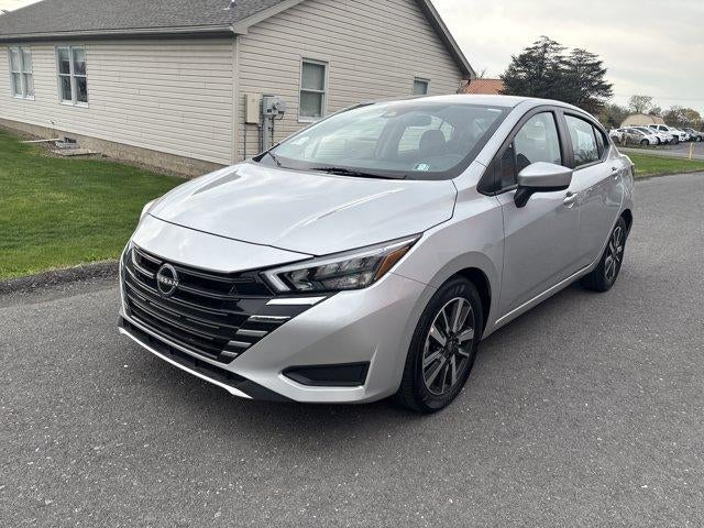 2025 Nissan Versa SV CVT