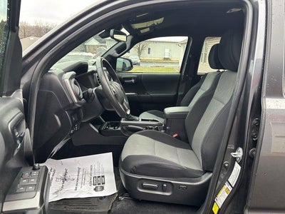 2022 Toyota Tacoma 4WD 4WD TRD Sport Double Cab 5' Bed V6 AT (Natl)