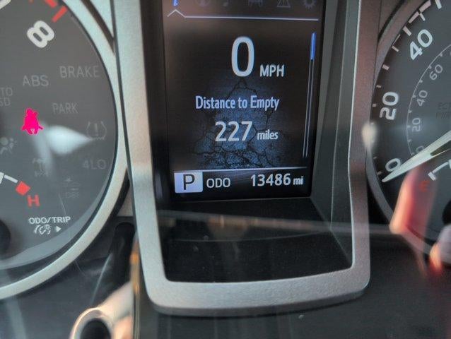 2023 Toyota Tacoma 4WD 4WD TRD Off Road Double Cab 5' Bed V6 AT (Natl)