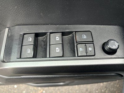 2023 Toyota Tacoma 4WD 4WD SR Double Cab 5' Bed V6 AT (GS)