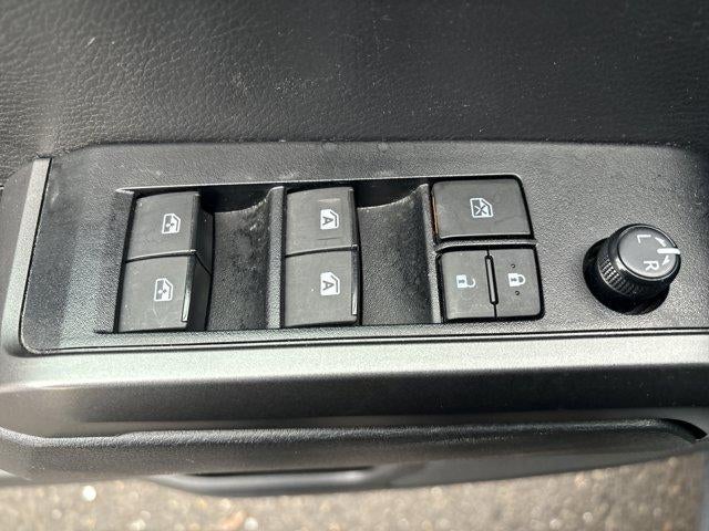 2023 Toyota Tacoma 4WD 4WD SR Double Cab 5' Bed V6 AT (GS)