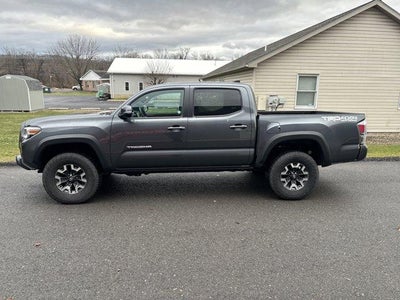 2023 Toyota Tacoma 4WD 4WD SR Double Cab 5' Bed V6 AT (GS)