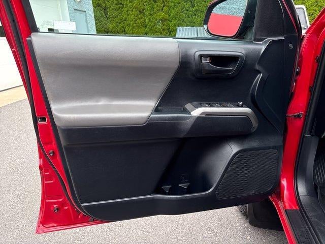 2018 Toyota Tacoma SR5 Double Cab 6' Bed V6 4x4 AT (Natl)