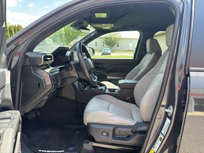 2025 Toyota Tacoma 4WD 4WD SR5 Double Cab 5' Bed AT (GS)