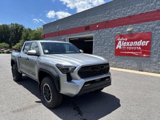 2026 Toyota Tacoma 4WD 4WD TRD Off Road Double Cab 5' Bed AT (Natl)