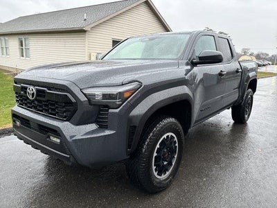2024 Toyota Tacoma 4WD 4WD SR5 Double Cab 5' Bed AT (GS)