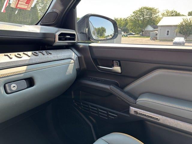 2025 Toyota Tacoma 4WD 4WD Trailhunter Hybrid Double Cab 5' Bed AT (Natl)