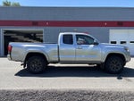 2022 Toyota Tacoma 4WD 4WD SR5 Access Cab 6' Bed I4 AT (Natl)
