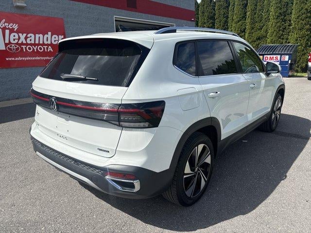 2025 Volkswagen Taos SE 4MOTION