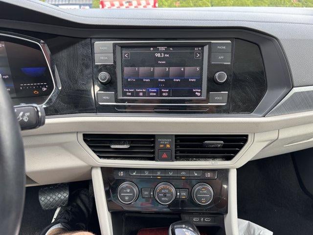 2024 Volkswagen Jetta SE Auto
