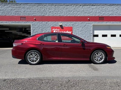 2018 Toyota Camry XLE Auto (SE)