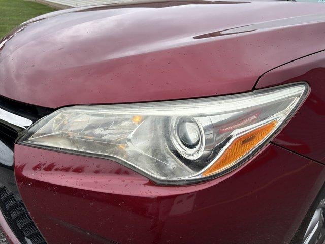2015 Toyota Camry 4dr Sdn I4 Auto SE (SE)