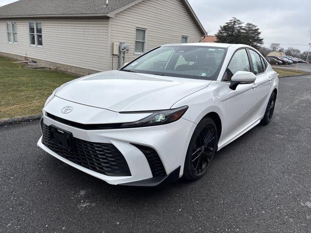 2025 Toyota Camry SE (SE)