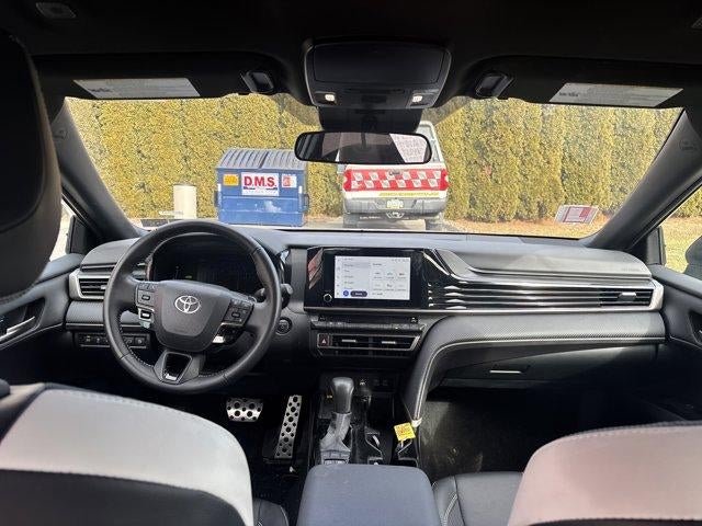 2025 Toyota Camry SE (SE)