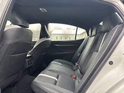 2025 Toyota Camry SE (SE)