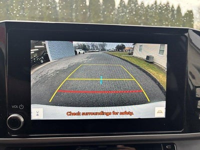 2025 Toyota Camry SE (SE)