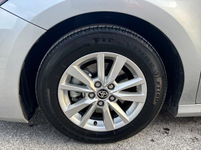 2025 Toyota Camry LE (SE)