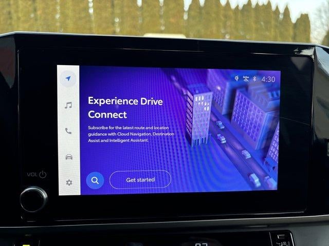 2025 Toyota Camry LE (SE)