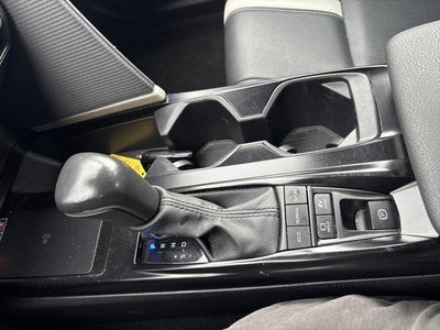 2025 Toyota Camry SE (SE)