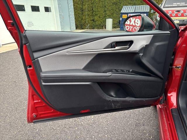 2025 Toyota Camry LE AWD (Natl)