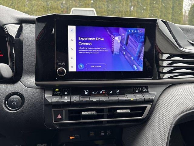 2025 Toyota Camry LE AWD (Natl)