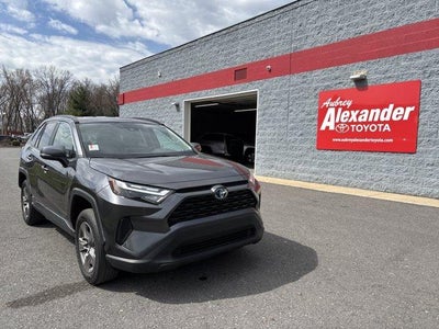 2024 Toyota RAV4 Hybrid XLE AWD (Natl)