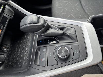 2024 Toyota RAV4 Hybrid XLE AWD (Natl)