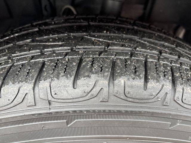 2025 Toyota RAV4 Hybrid XLE AWD (Natl)